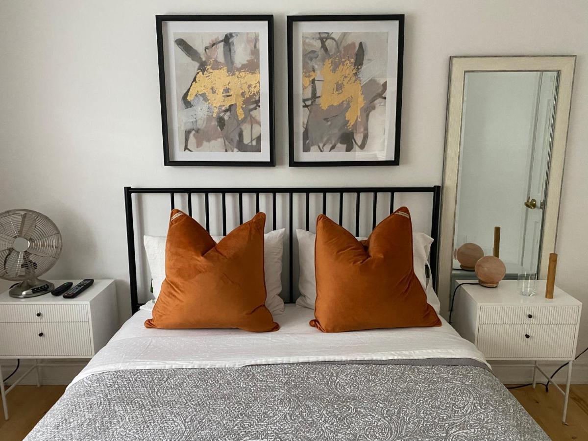 Clearbrooke Gem- Bright Private Bedroom Close To Yyz Toronto Exteriör bild