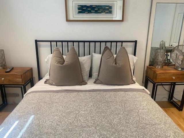 Clearbrooke Gem- Bright Private Bedroom Close To Yyz Toronto Exteriör bild